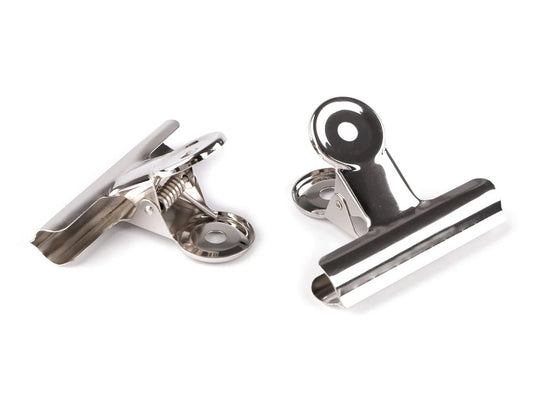 Image de pinces en métal pour tissu à ressort puissant 7,5 cm, lot de 6 – disponible chez Šarlotes audumi