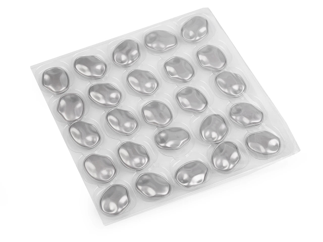 Attēls ar Metāla pogas ar kājiņu, 29 mm (neregulāra forma) – pieejams Šarlotes audumi
