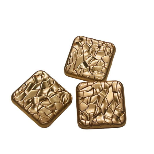 Boutons métalliques à queue 20 mm - carré doré
