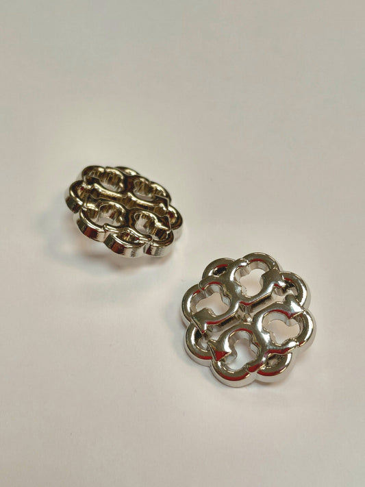 Bouton métallique sur pied 20 mm argent – disponible en ligne chez les tissus Charlotte