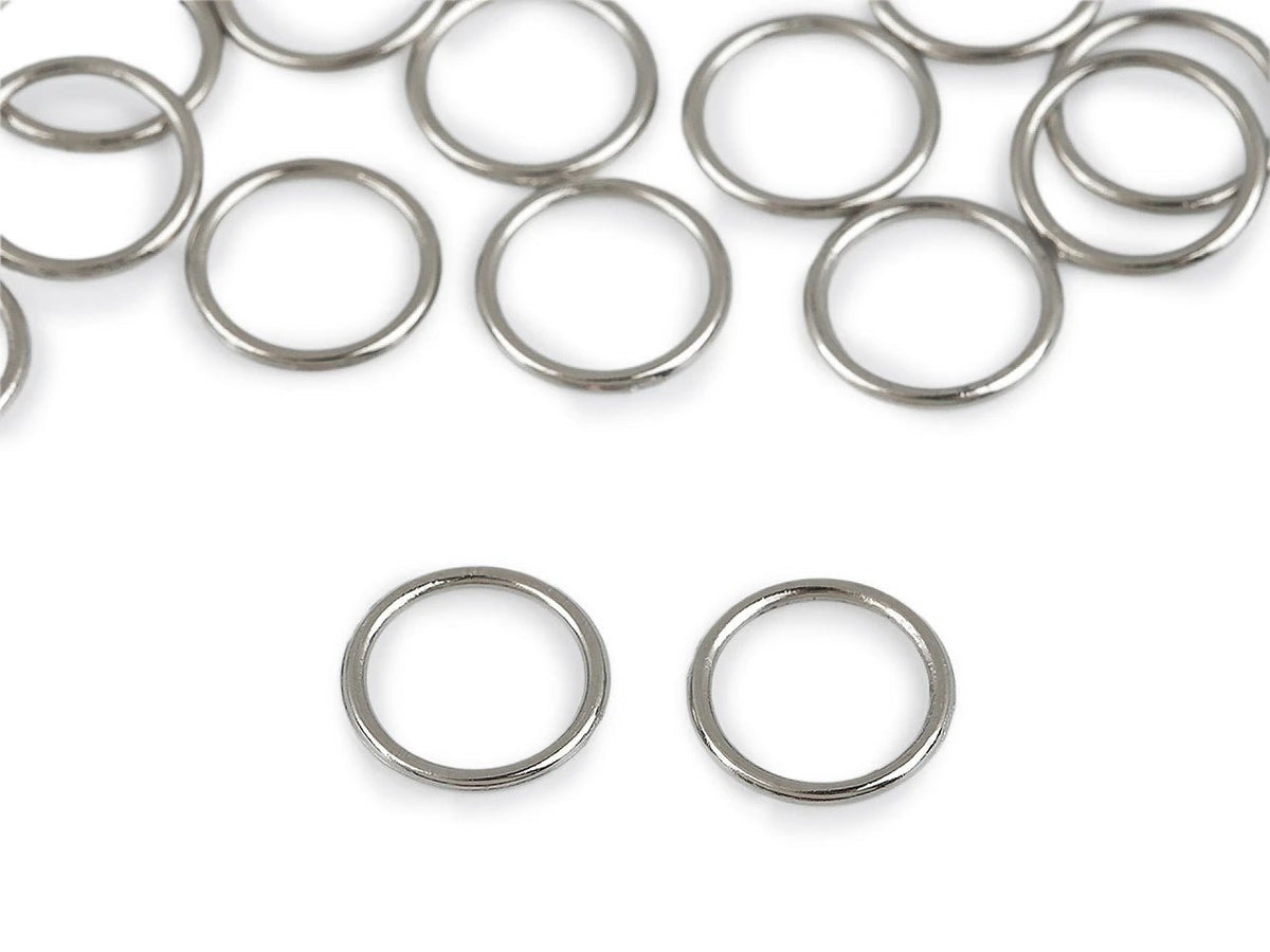 Image de l’anneau métallique pour lingerie et bretelles – Ø10 mm – disponible en ligne chez Tissus de Charlotte