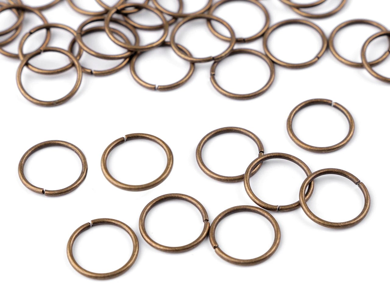 Image of metal connecting ring Ø12 mm – available online at Šarlotes audumi