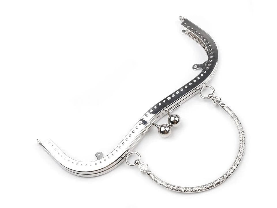 alt
Image of a metal purse frame with handle for sewing, 5 × 8 cm | assorted shades – available at Šarlotes audumi
