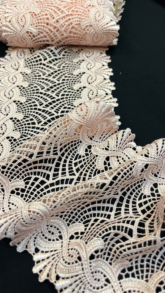 Image de dentelle 15 cm, rose saumon – disponible en ligne chez Šarlotes audumi