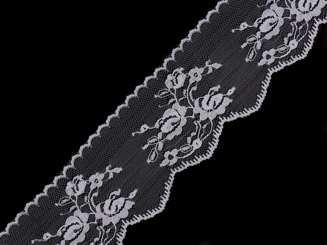 White lace - 6.5 cm