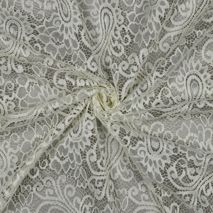 Image de tissu en dentelle blanc chaud 130 g/m² – disponible chez Šarlotes audumi