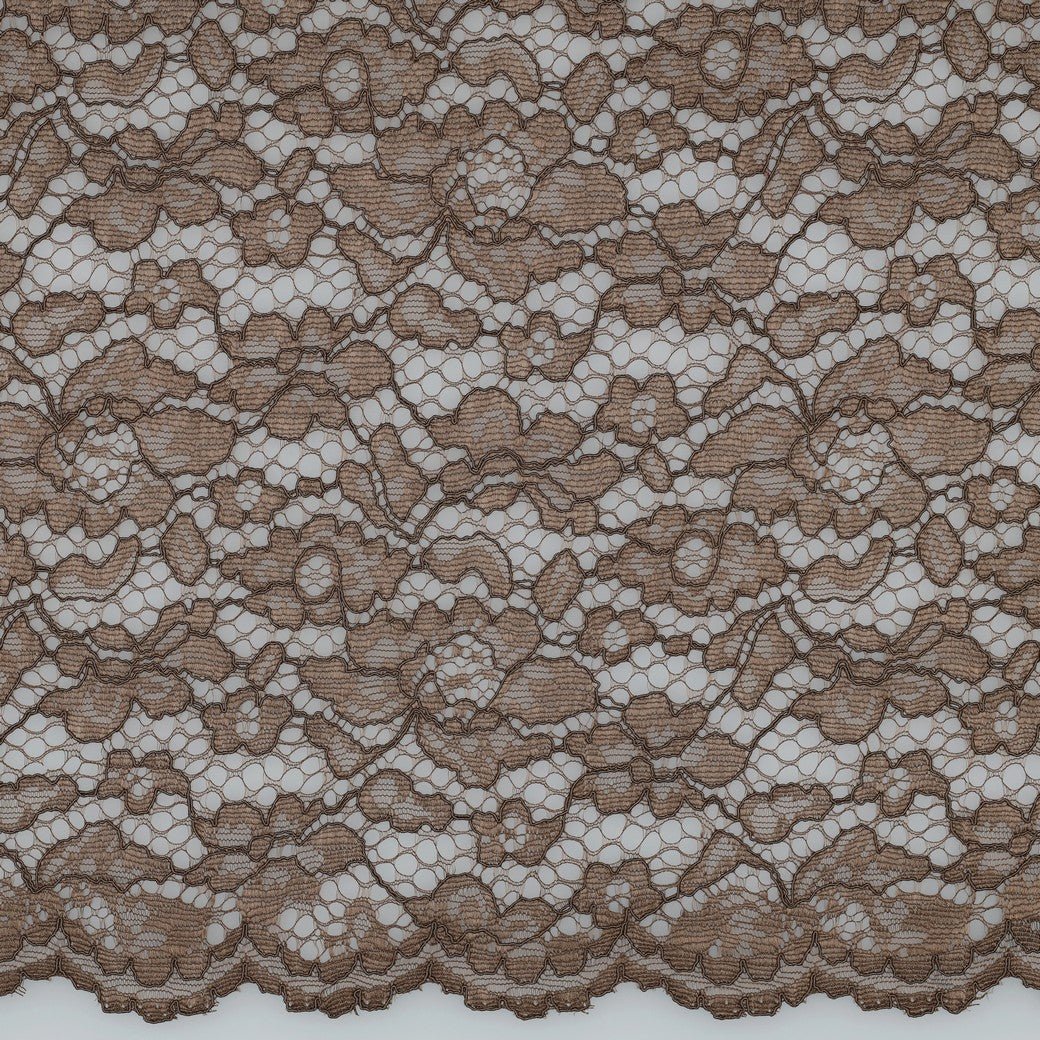 Image de tissu dentelle - teinte chocolat 130 g/m² – disponible chez Šarlotes audumi