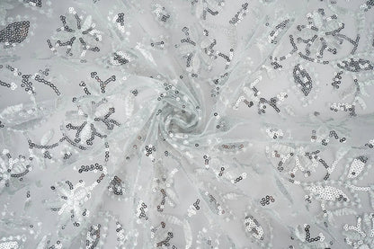 Tissu en dentelle|Tulle brodé à paillettes 160 g/m² - argent – disponible chez Šarlotes audumi