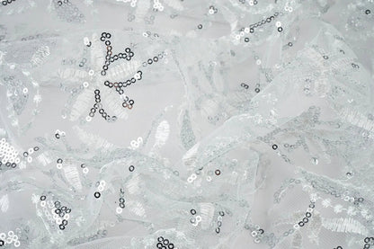Tissu en dentelle|Tulle brodé à sequins 160 g/m² - argenté – disponible chez Šarlotes audumi