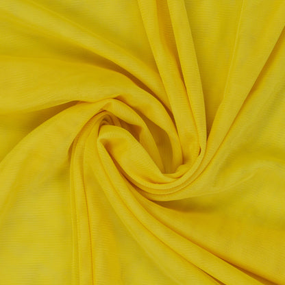 Image de tulle douce jaune 38 g/m² – disponible chez Šarlotes audumi