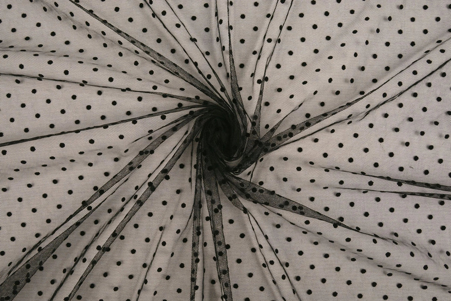 Tulle doux à pois - noir