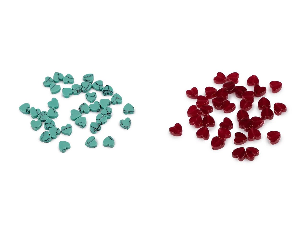 Image avec perles en forme de cœur en minéral et verre Ø6 mm, 35 pièces | tons variés – disponible chez Šarlotes audumi