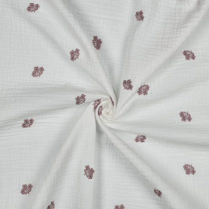 Image avec mousseline - fleurs brodées 130 g/m² – disponible chez Šarlotes audumi