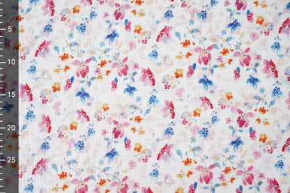 Bild mit Musselin in Blau und rosa Blumen – online erhältlich bei Šarlotes audumi