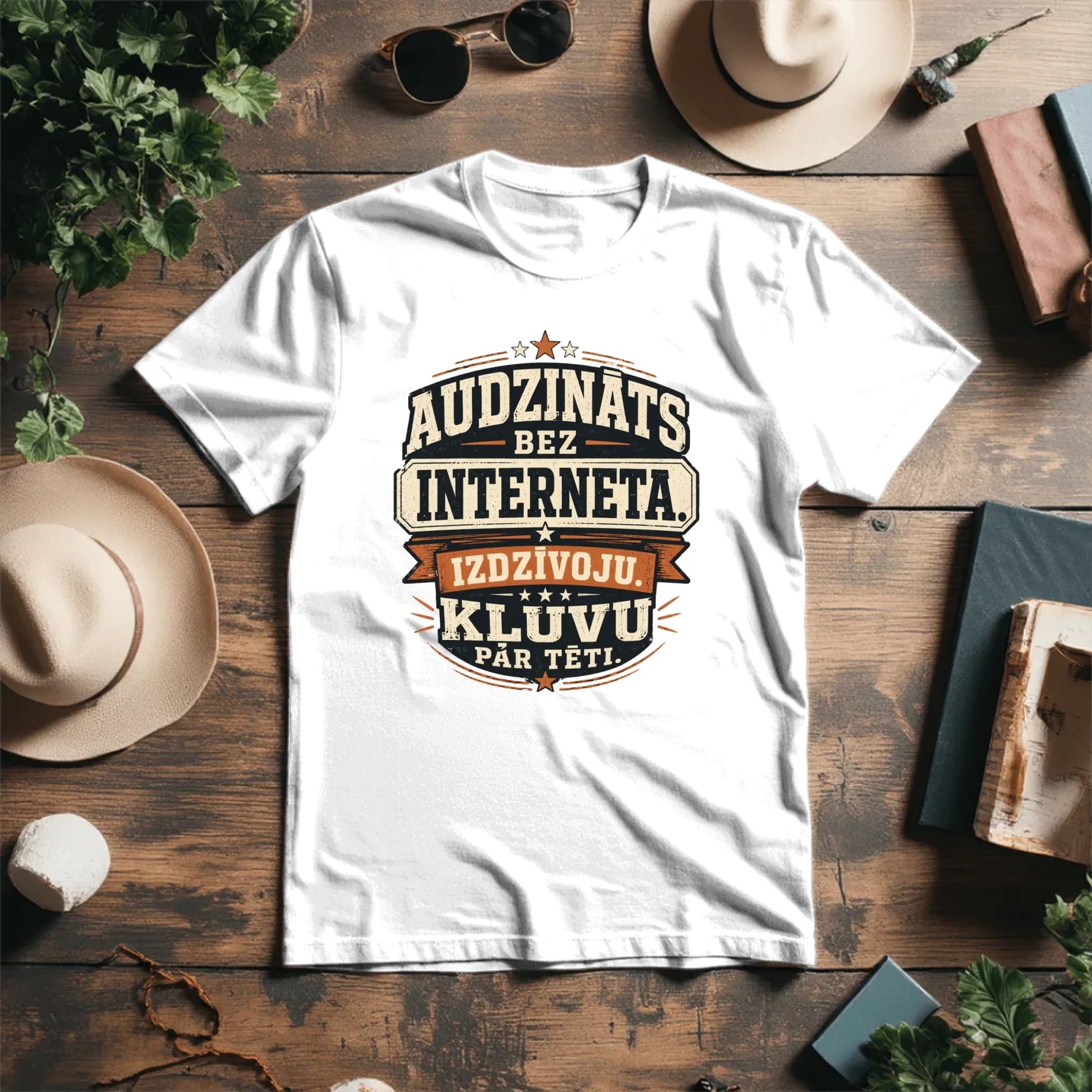 Organic cotton T-shirt "Raised without the internet. I survived. I became a dad." – available online at Šarlotes audumi