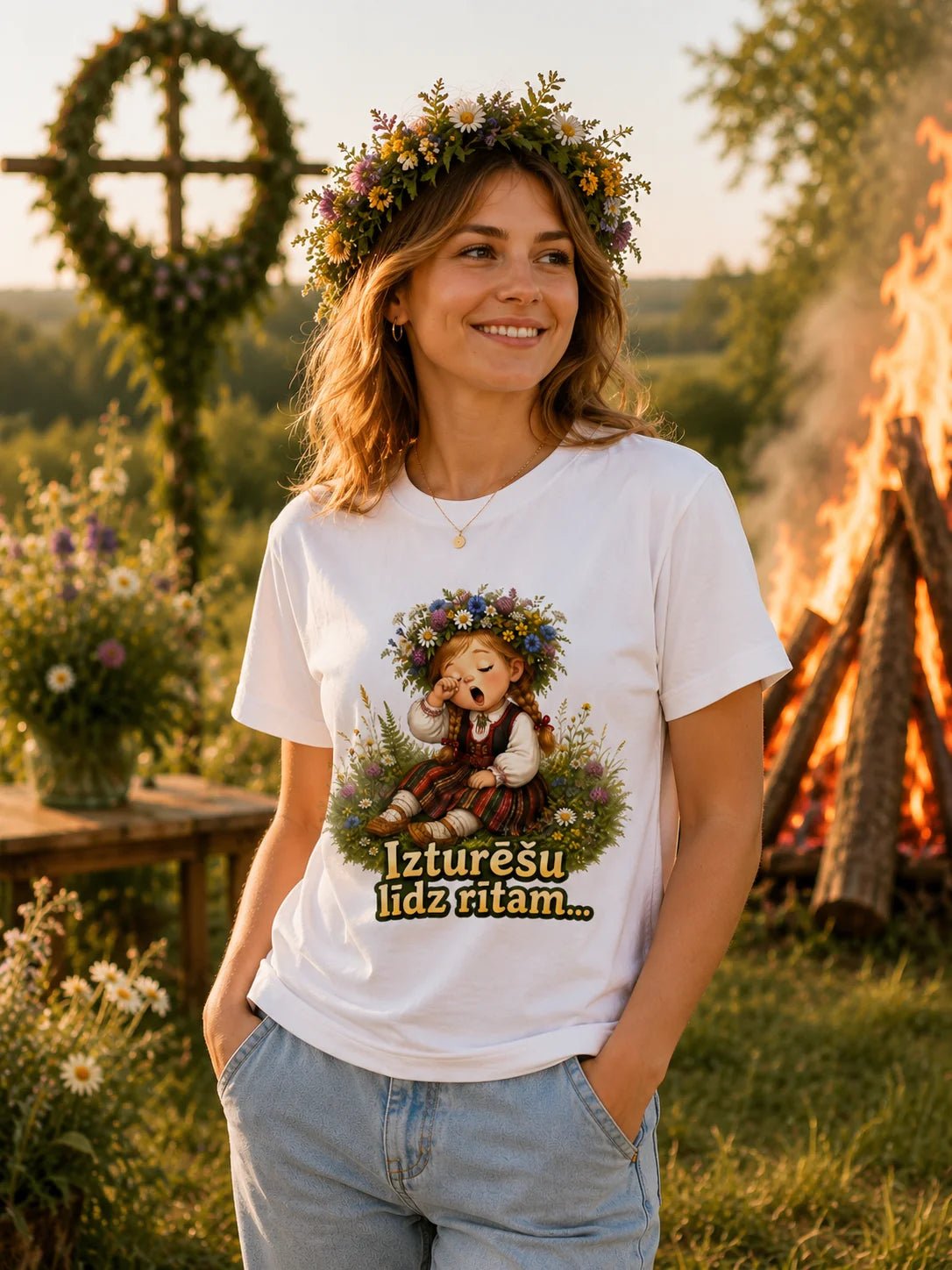 Bild mit T-Shirt aus Bio-Baumwolle „Ich halte bis morgen durch“ – erhältlich bei Šarlotes audumi