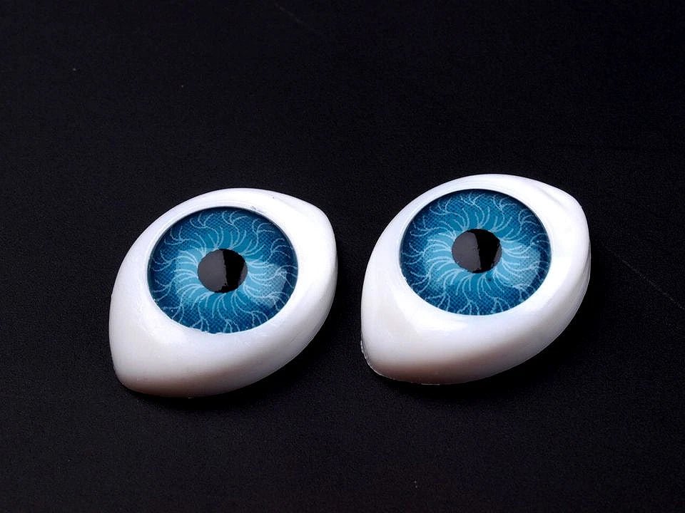 Image avec yeux ovales en plastique 12x17 mm – disponible chez Šarlotes audumi