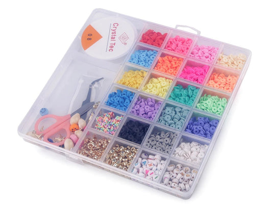 Image d’un kit de perles pour créer des bracelets et des bijoux avec outils – disponible en ligne chez Šarlotes audumi