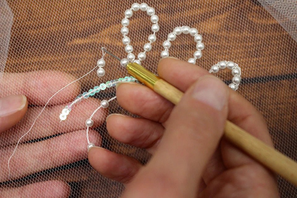 Beads, Ø4 mm, 10 g - assorted color options