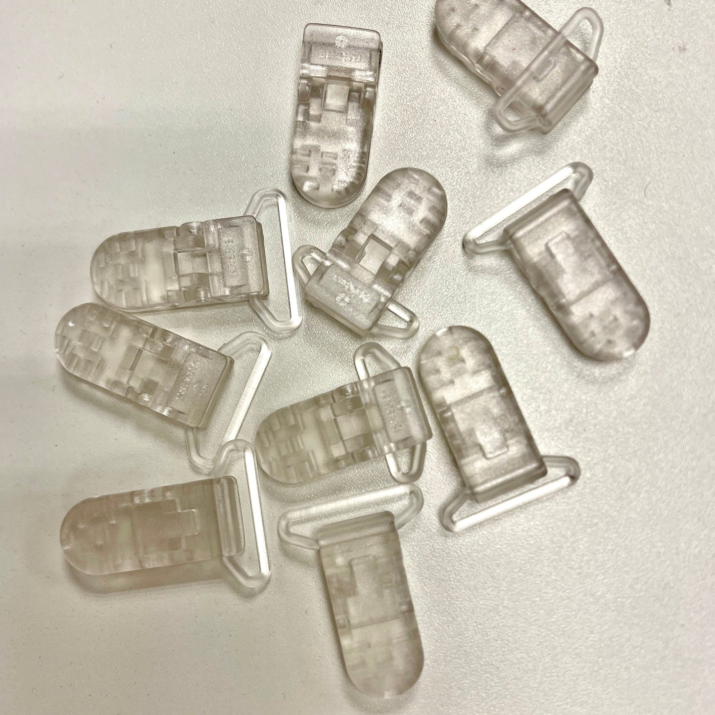Plastic clip 20 mm - transparent| pack of 5 pcs.