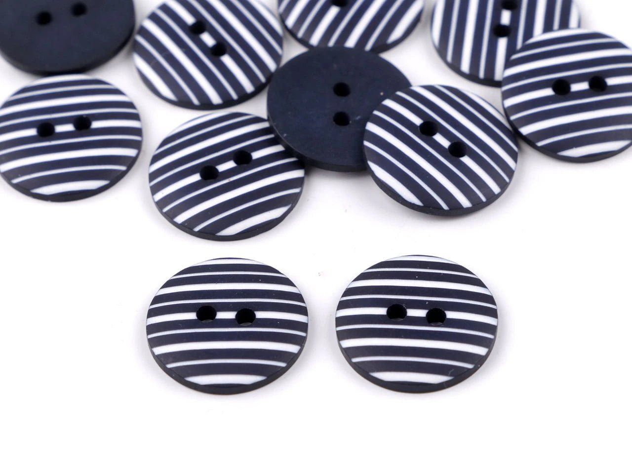 Plastic buttons 18 mm - blue striped