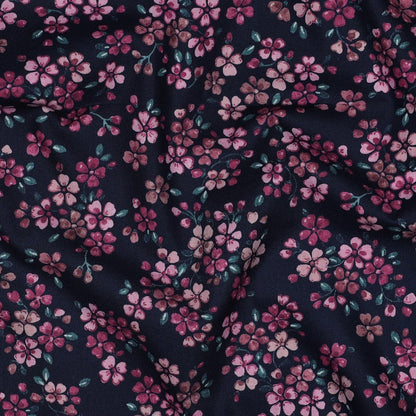 Image avec tissu Premium 100 % coton - petites fleurs 110 g/m² – disponible chez Šarlotes audumi