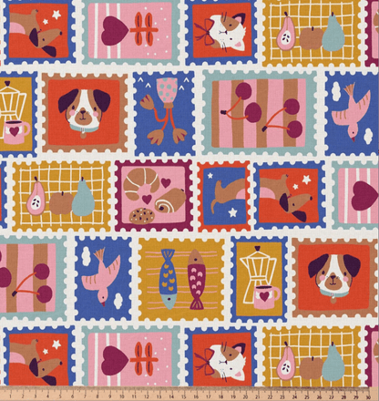 Image du tissu Premium 100 % coton - timbres rétro – disponible en ligne chez Tissus Charlotte