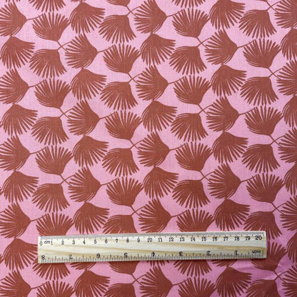 Premium 100% cotton fabric - pink palm leaves 115 g/m²