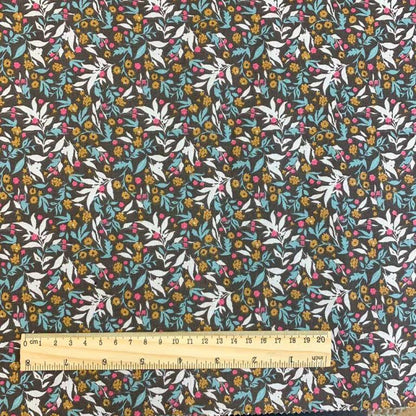Premium 100% cotton fabric - delicate pattern on a dark brown background 115 g/m²