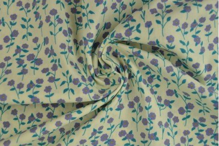 Premium 100% cotton fabric - delicate lilac floral motif 110 g/m²
