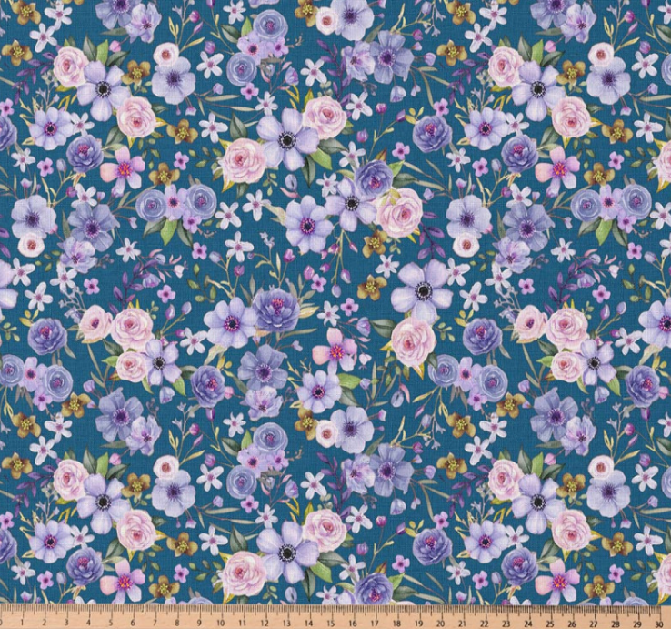 Image avec tissu premium 100 % coton - Fleurs sur fond bleu pétrole – disponible en ligne chez Šarlotes audumi