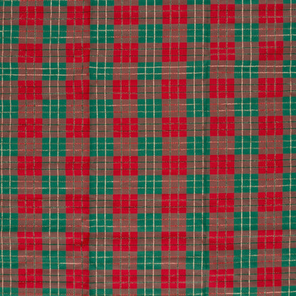 Image du tissu premium 100 % coton à carreaux de Noël – disponible en ligne chez Charlotte’s Fabrics