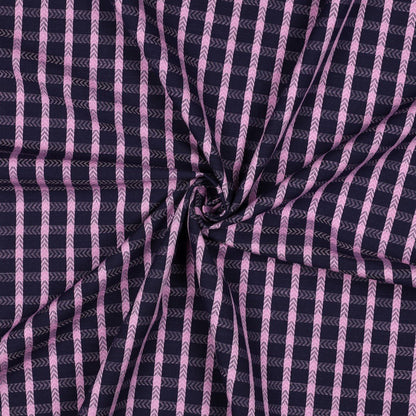Image du tissu Premium 100 % coton à carreaux bleus et roses – disponible en ligne chez Šarlotes audumi
