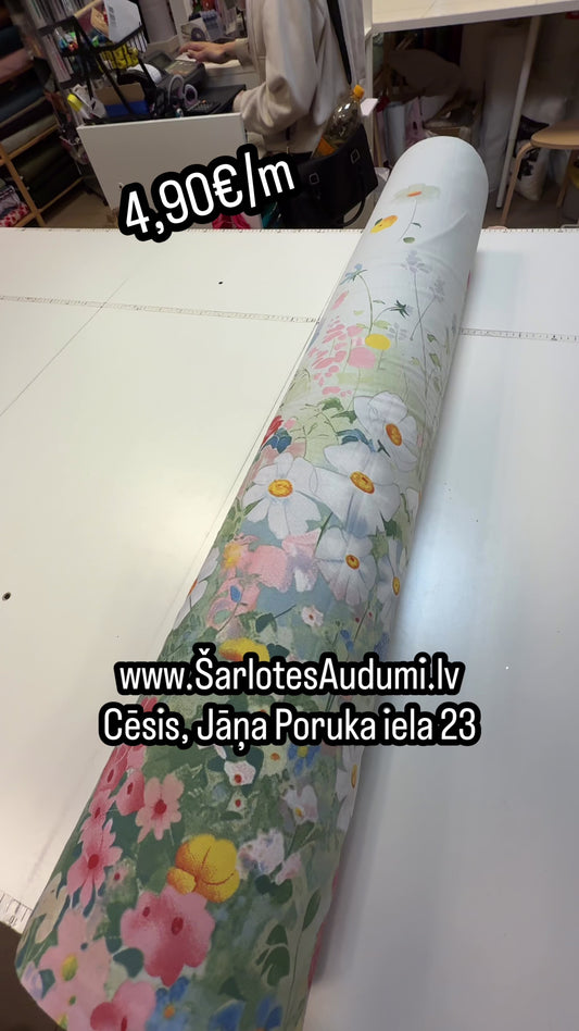 100% kokvilnas audums-pļavas ziedi un magones, 220 cm