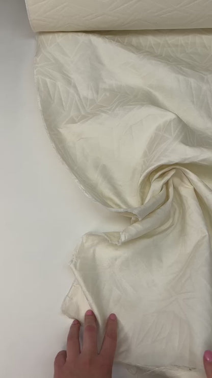 Seidenjacquard-Butterfarben 205 g/m²