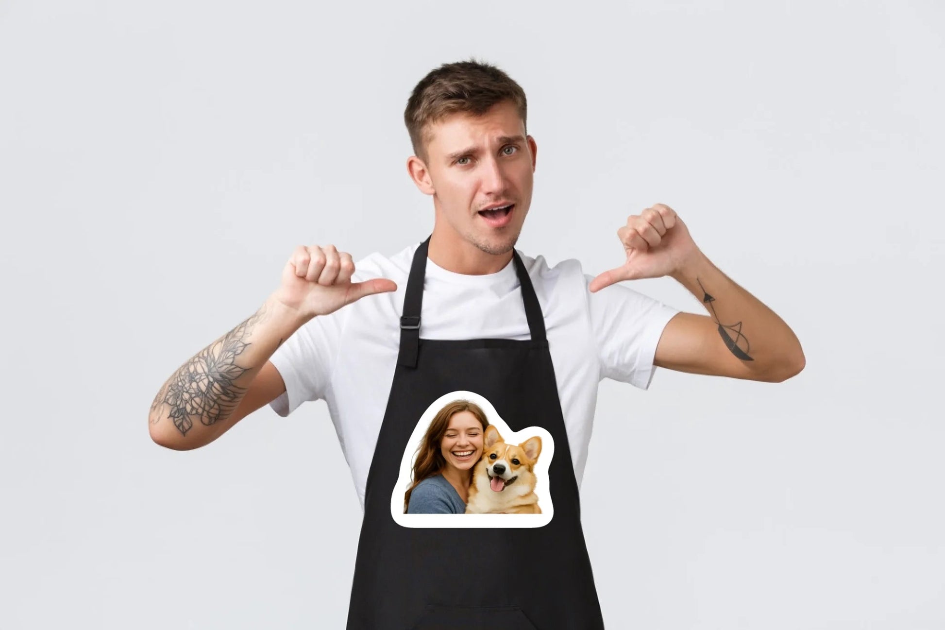 Image of a black apron with your pet's photo – available from Šarlotes audumi