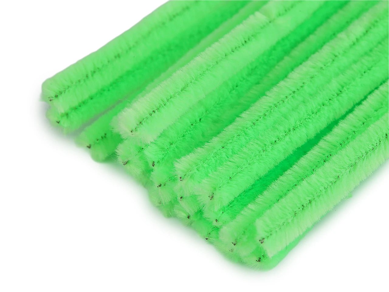 Image avec fil chenille duveteux | Ø6 mm (30 cm) |20 pièces| tons assortis – disponible chez Šarlotes audumi