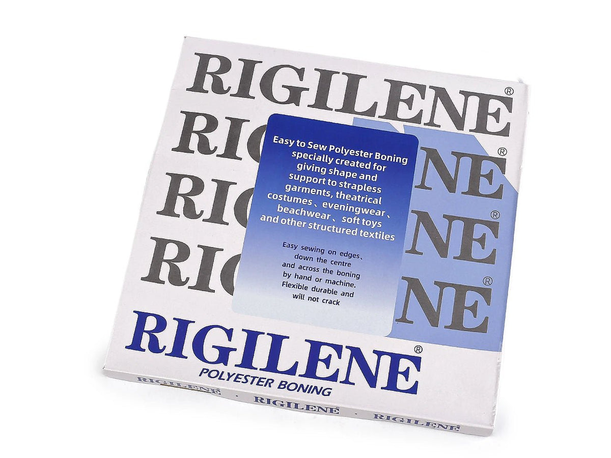 Image avec baleine de corset en polyester Rigilene – ruban à coudre pour corset, 8 mm – blanc – disponible en ligne chez Šarlotes audumi