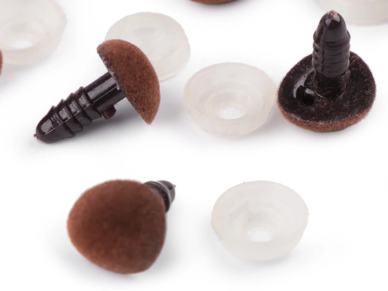 Toy nose 11x14 mm-brown (10 pcs per pack)