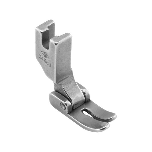 Image du pied presseur pour machine à coudre industrielle - point droit – disponible chez Šarlotes audumi