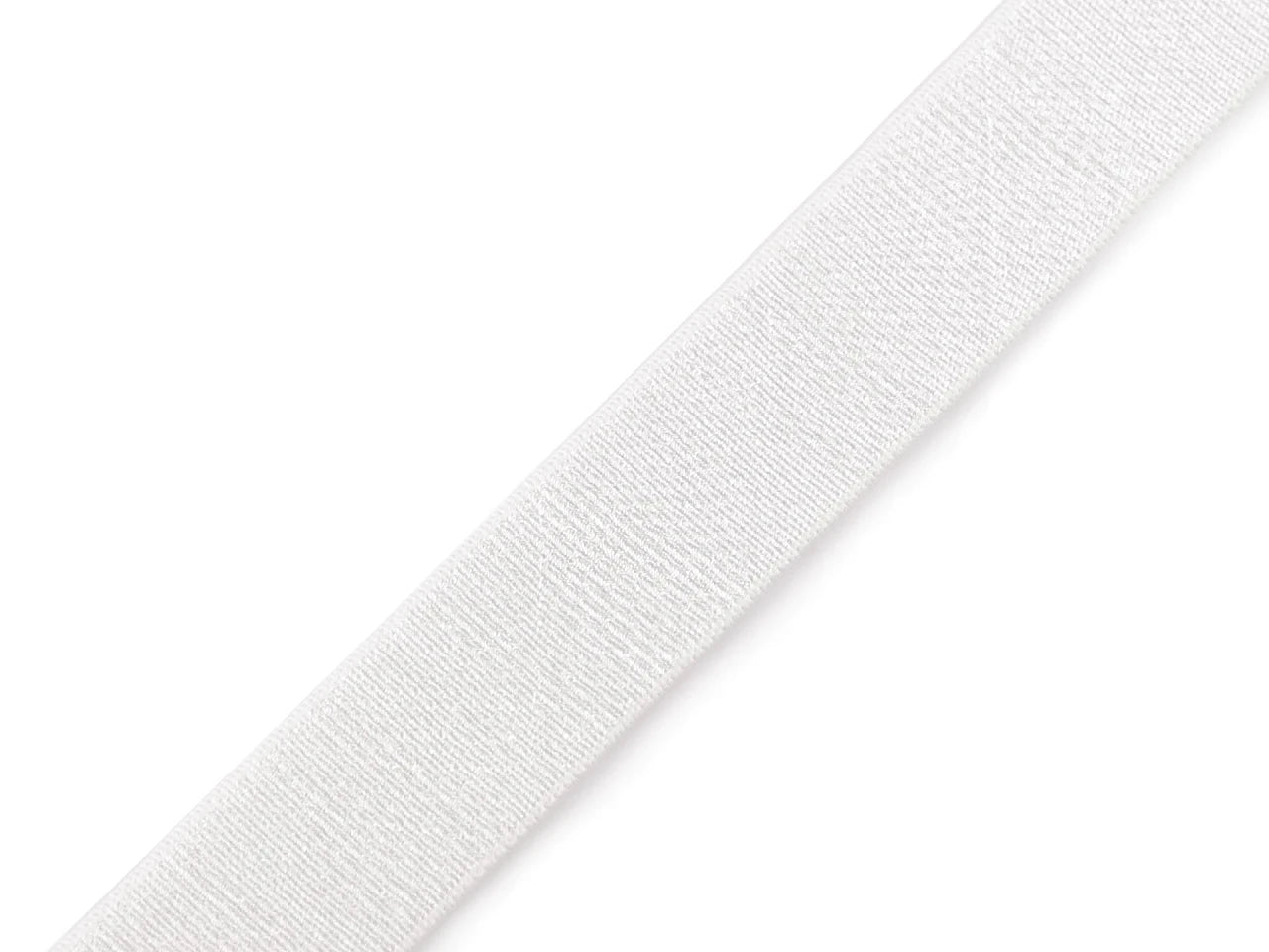 Image avec bretelles de soutien-gorge en élastique satiné 20 mm | différentes teintes – disponible chez Šarlotes audumi