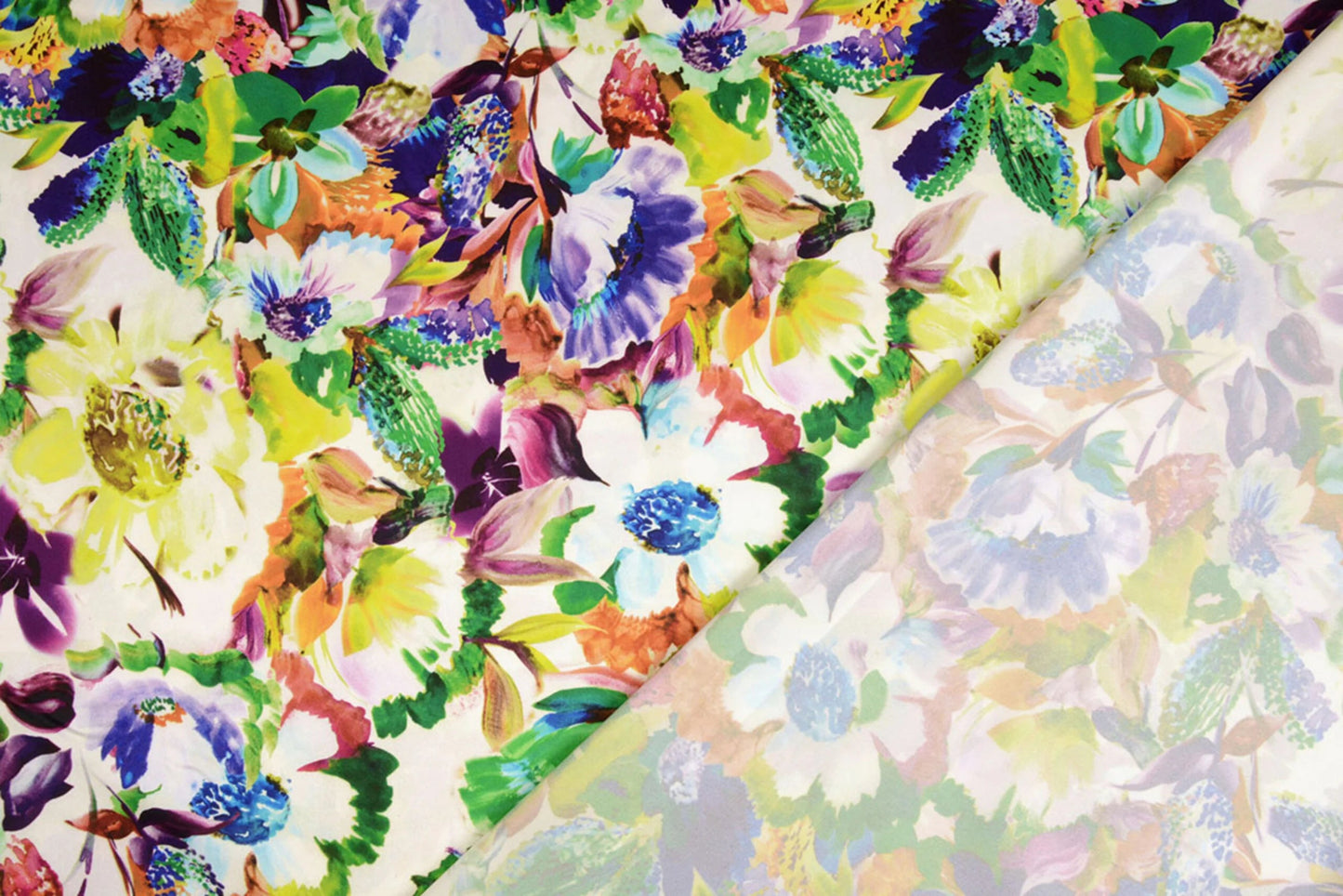 Satin avec élasthanne - fleurs de jardin anglaises 80 g/m²
