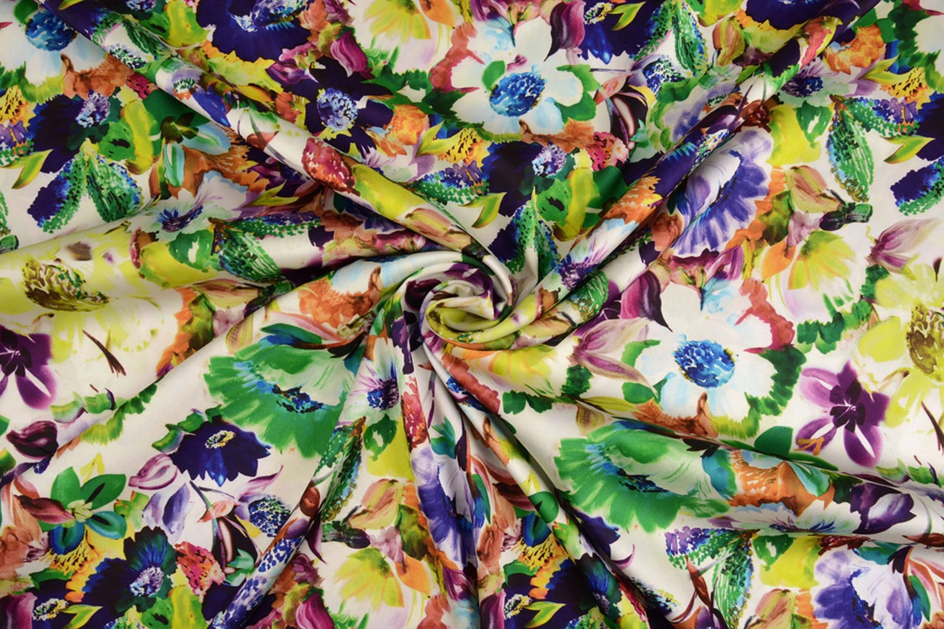 Satin avec élasthanne - fleurs de jardin anglaises 80 g/m²
