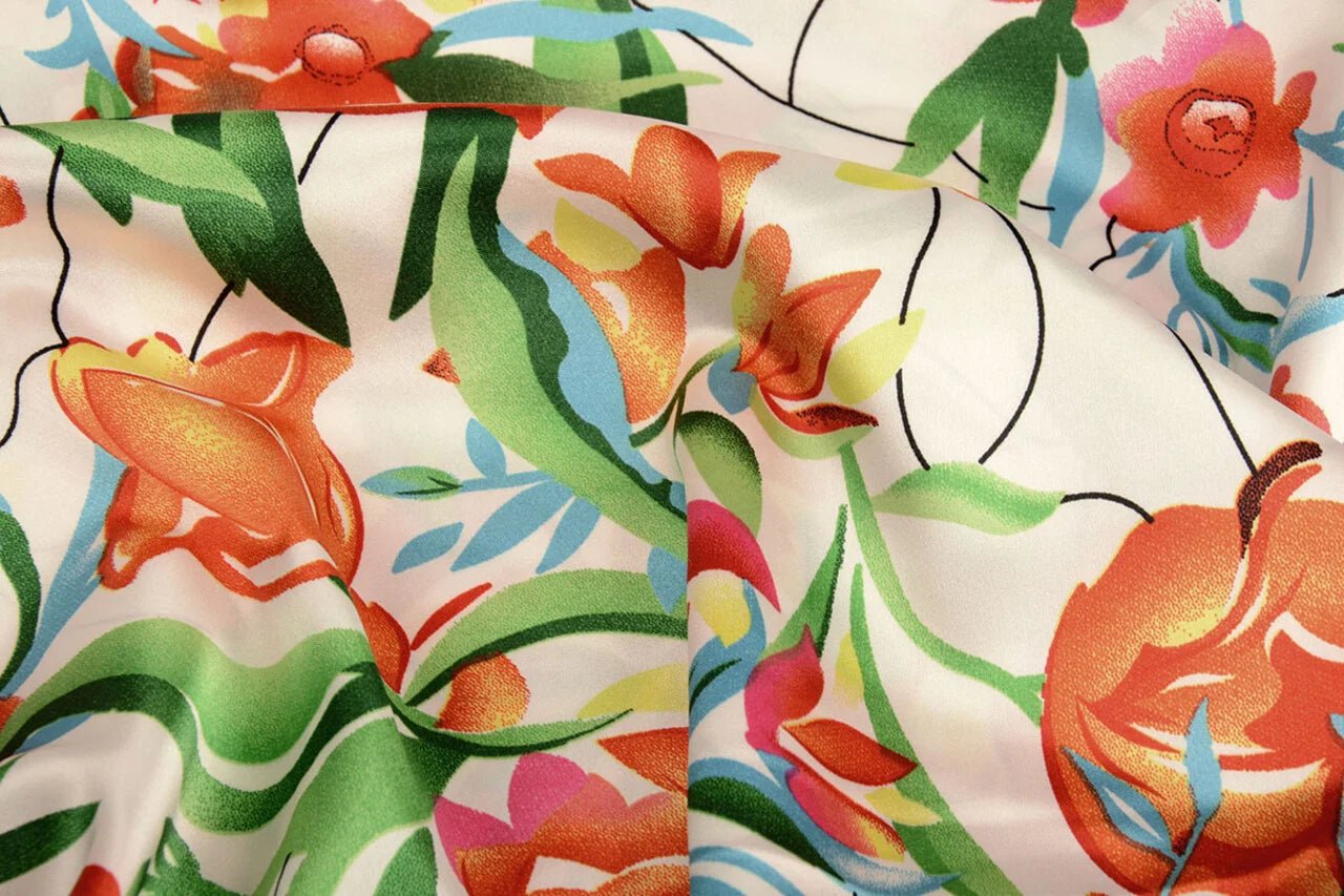 Satin with elastane - tulips 80 g/m²