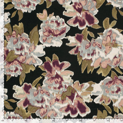 Satin à fleurs 110 g/m² – disponible chez Šarlotes audumi
