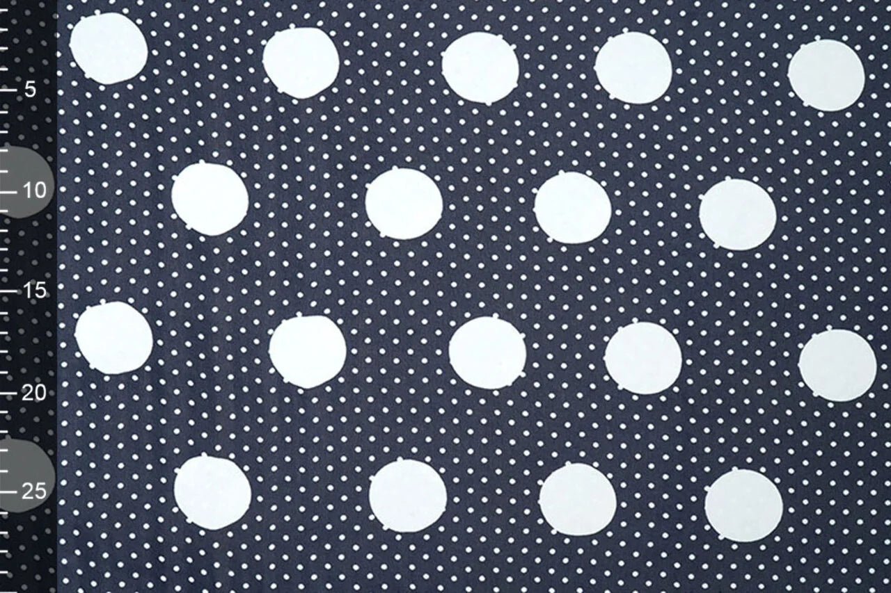 Chiffon - polka dots on a dark blue background | 150 cm | 65 g/m²