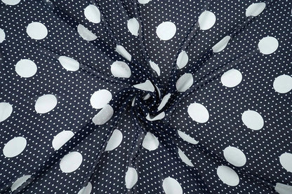 Chiffon - dots on a dark blue background | 150 cm | 65 g/m²