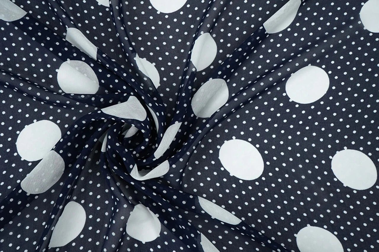 Chiffon - dots on a dark blue background | 150 cm | 65 g/m²