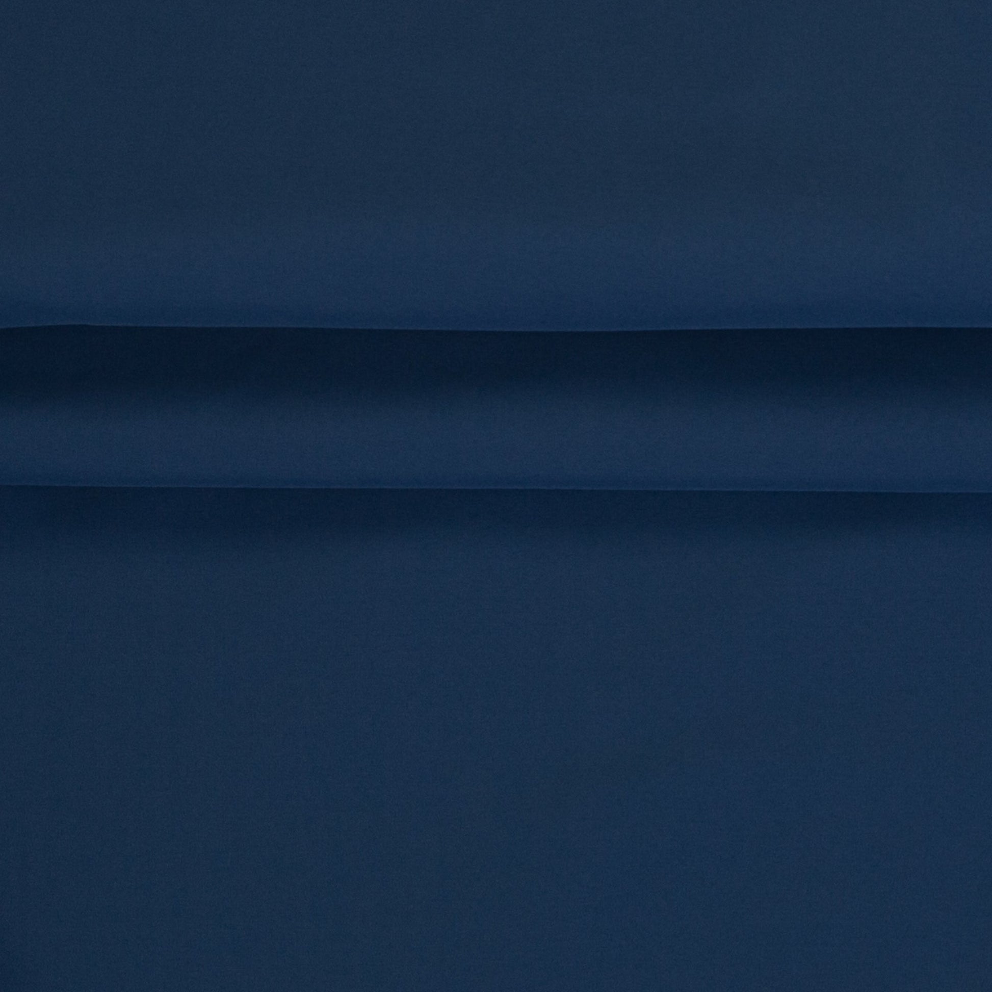 Image avec tissu softshell imperméable, bleu foncé fumé – disponible en ligne chez Šarlotes audumi