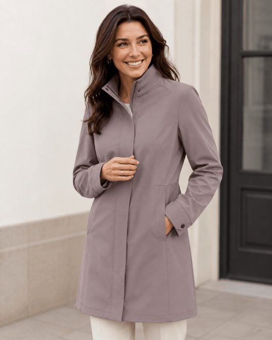 Image du tissu Softshell imperméable gris rosé – disponible en ligne chez Šarlotes audumi